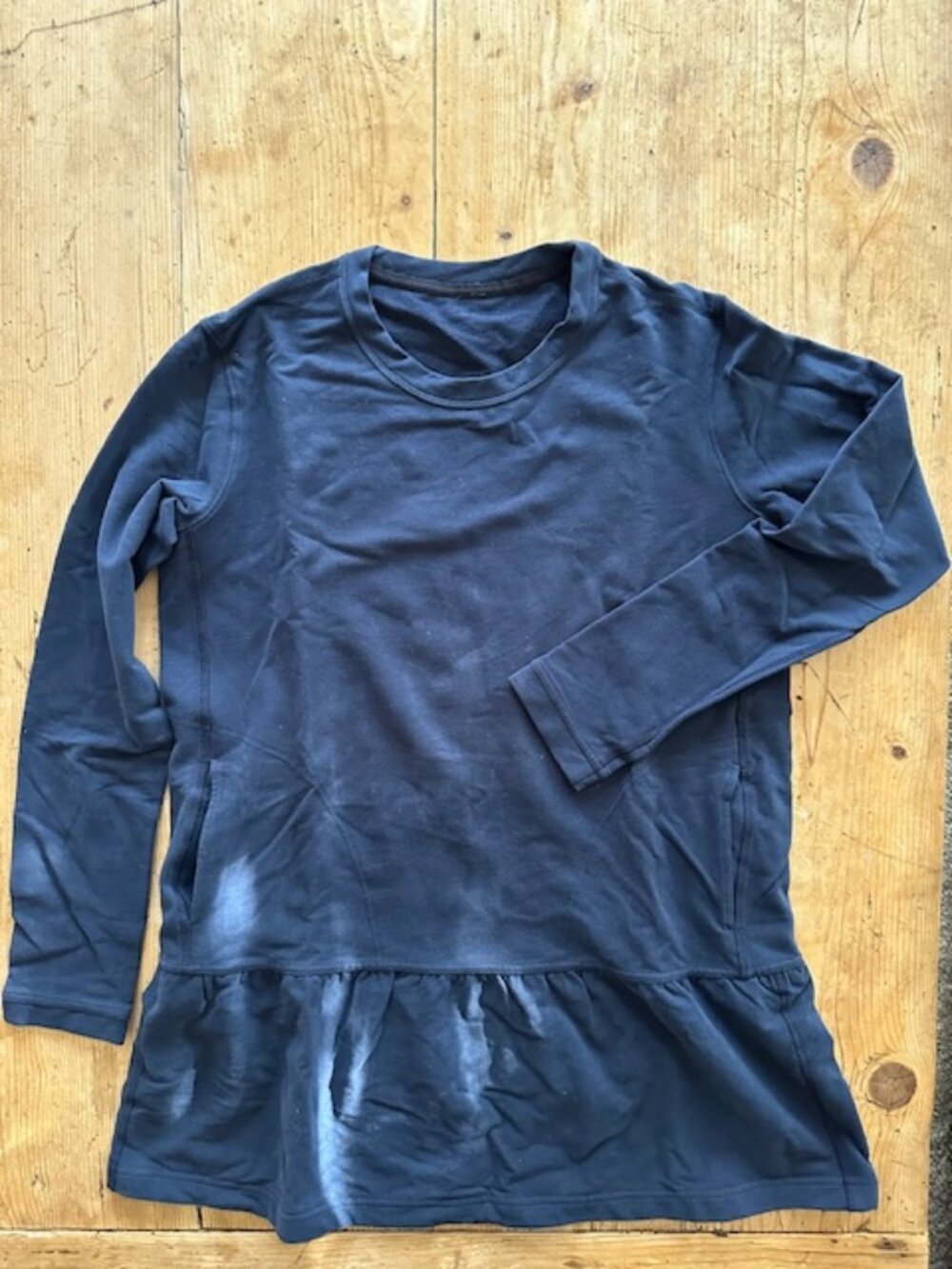 Lululemon Navy Ruffle Sweatshirt Size 8-10